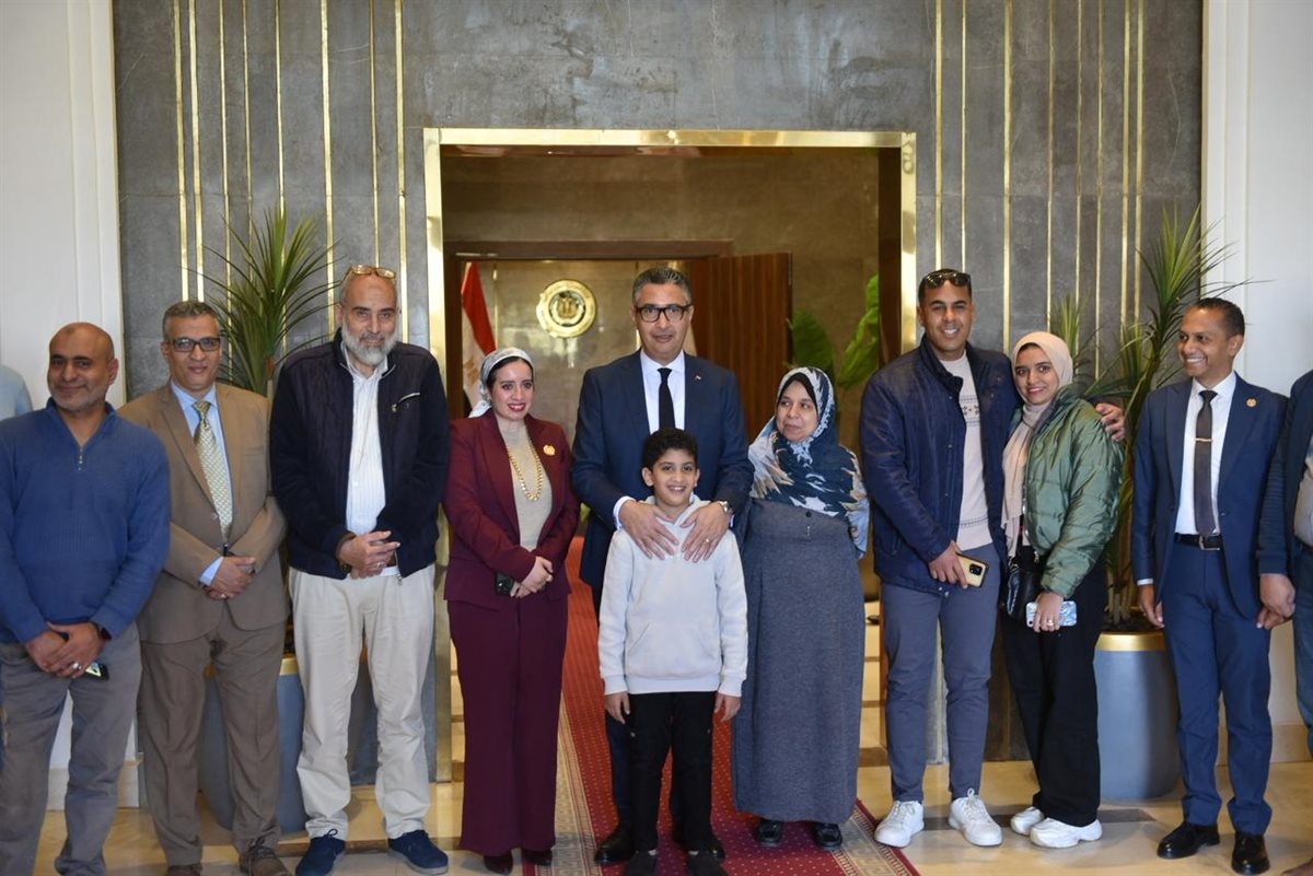 وزير التموين يشهد مراسم قرعة الحج للعاملين بالوزارة ويهنئ الفائزين بأداء الفريضة