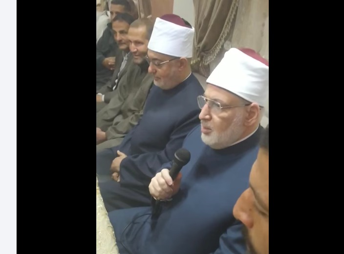 بحضور وكيل الأزهر والمفتي.. الدكتور أتى خضر رئيس قطاع مكتب الإمام الأكبر يحتفل بعقد قرآن نجلته