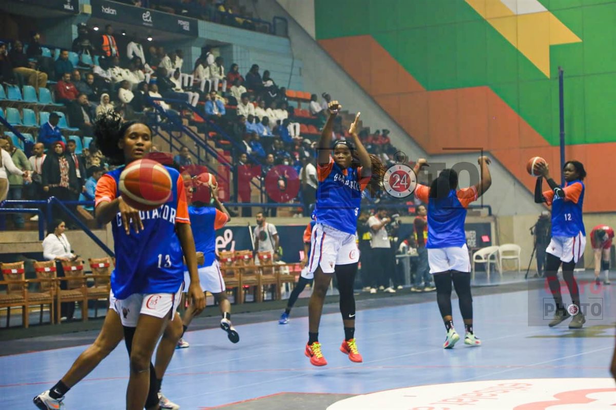 فريق جمعية الأصدقاء الإيفواري