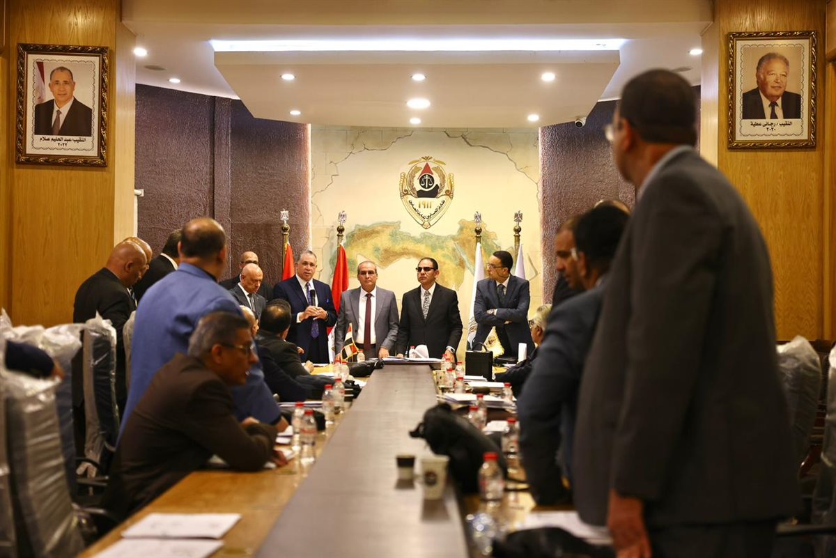 <strong>نقيب المحامين يتفقد مقار انعقاد الجمعية العمومية الخاصة بزيادة المعاشات</strong>