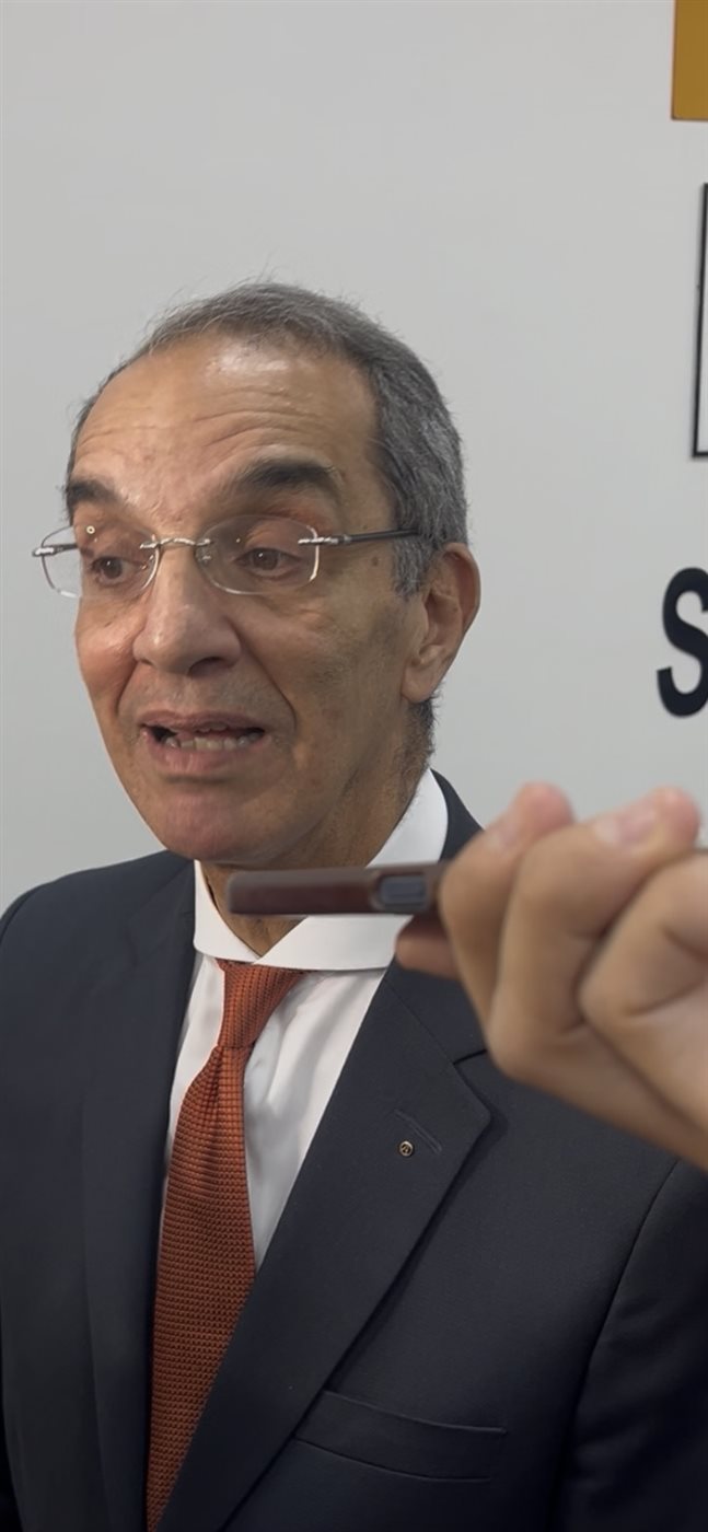 وزير الاتصالات: إلغاء شهادة براءة الذمة الورقية.. وربط إلكتروني كامل بين الداخلية والنيابة والمرور لتسهيل خدمات المواطنين