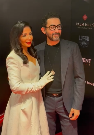 منى زكي وأحمد حلمي في فيلم العرض الخاص لفيلم الست 