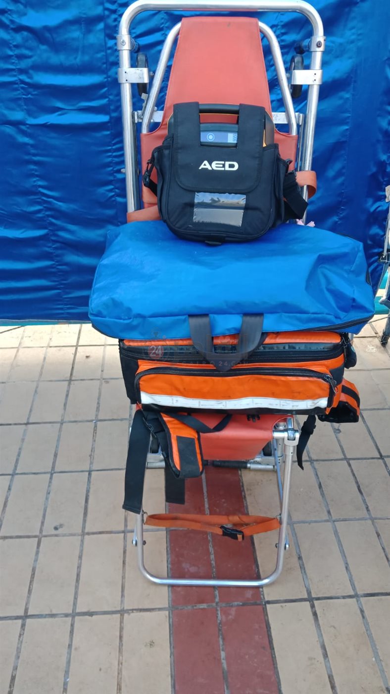 <strong>جهاز إزالة الرجفان الآلي</strong>