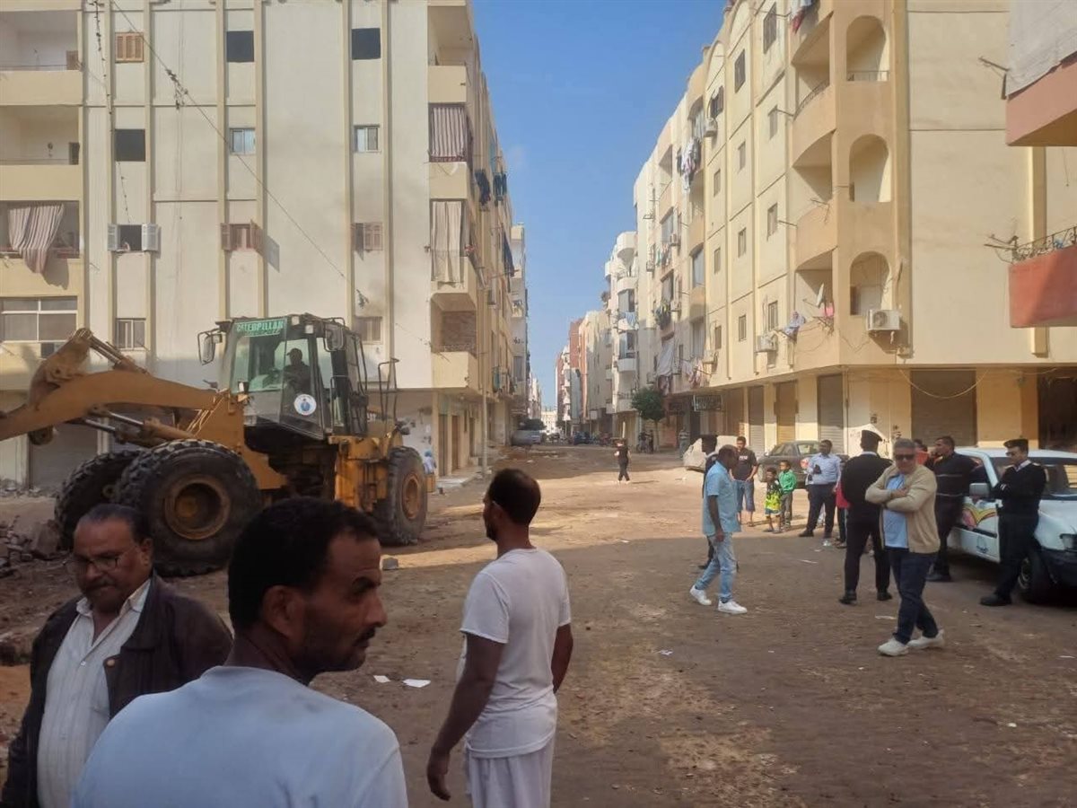 حملة لاسترداد أرض الدولة بالغردقة 