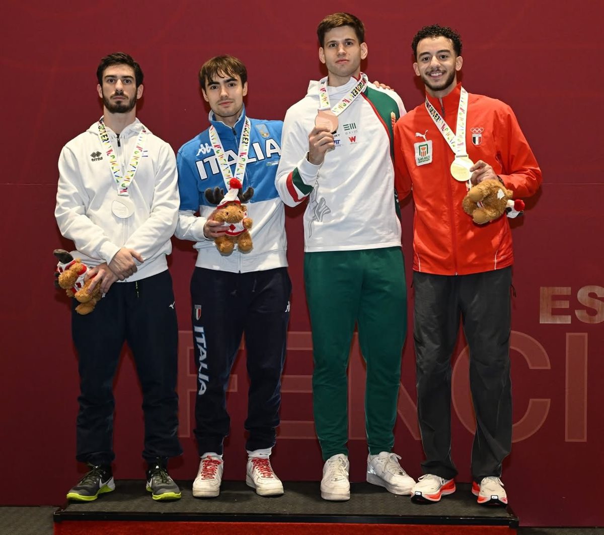 تتويج محمد السيد بذهبية كأس العالم لسلاح الإيبيه