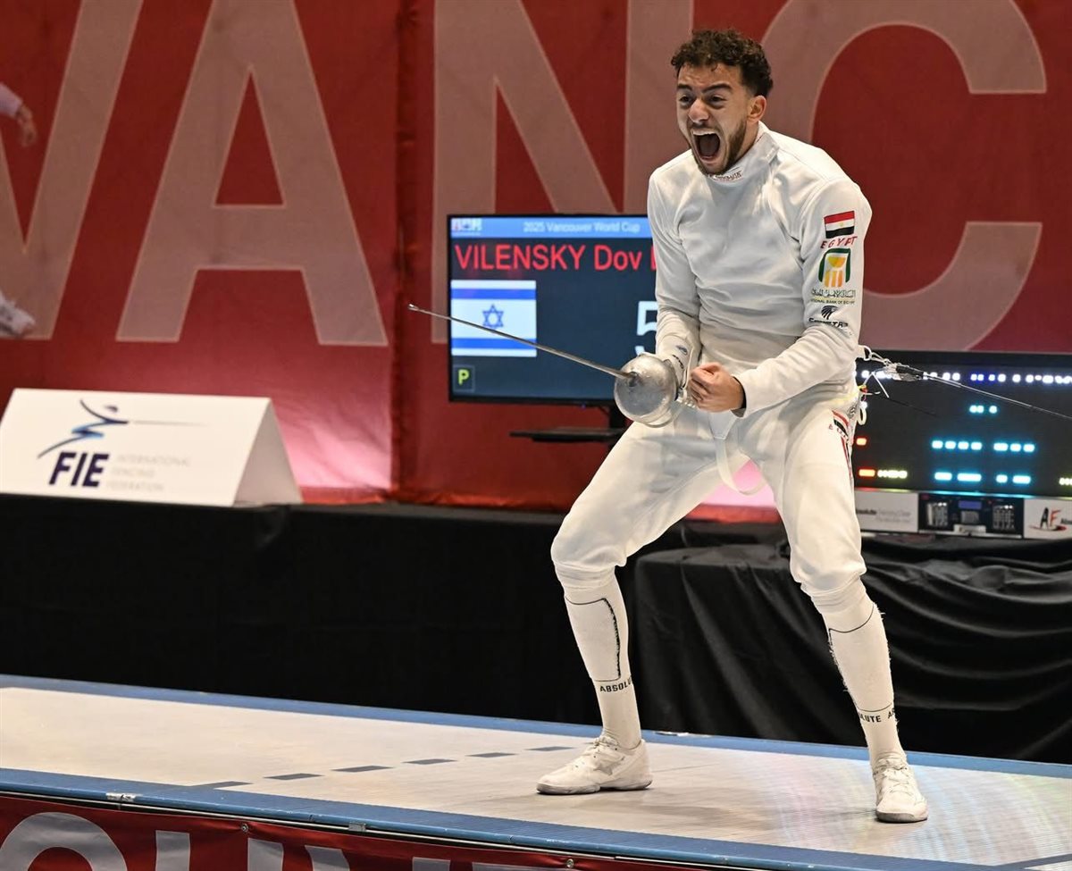 تتويج محمد السيد بذهبية كأس العالم لسلاح الإيبيه