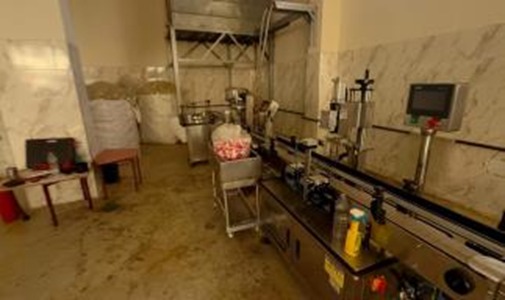 <strong>ضبط 5 مصانع غير مرخصة بهما زيوت طعام مجعولة المصدر | صور</strong>