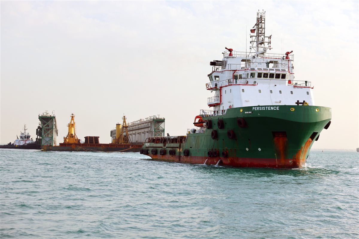 عملية عبور الحوض العائم