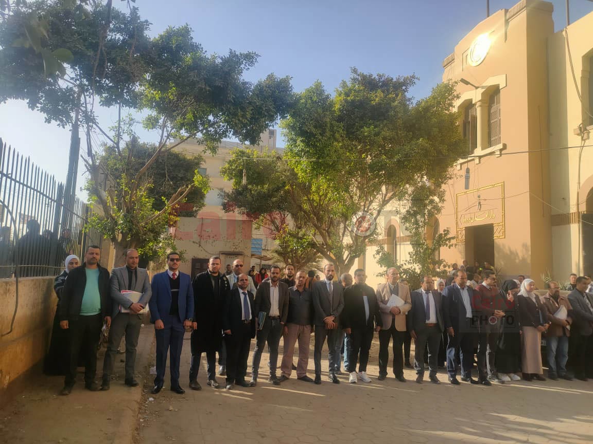 وقف دقيقة حداد بمحكمة ديروط