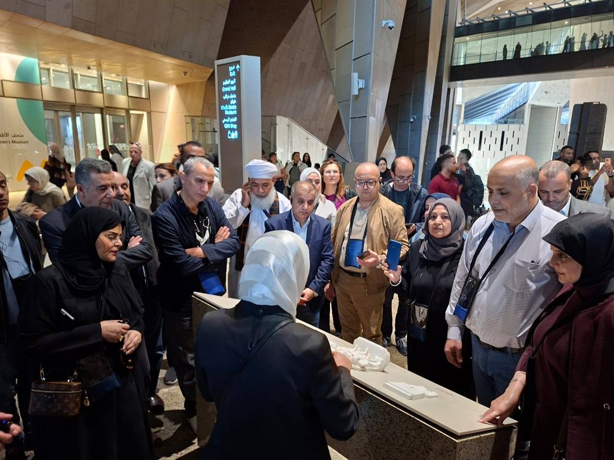 أعضاء المجلس التنفيذي للألكسو يزورون المتحف المصري الكبير