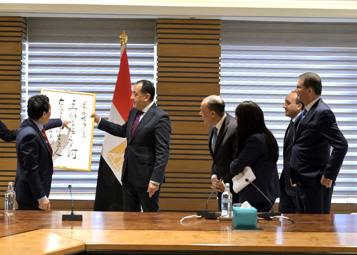 رئيس الوزراء يلتقي المدير العام لمنظمة الأغذية والزراعة للأمم المتحدة<br>