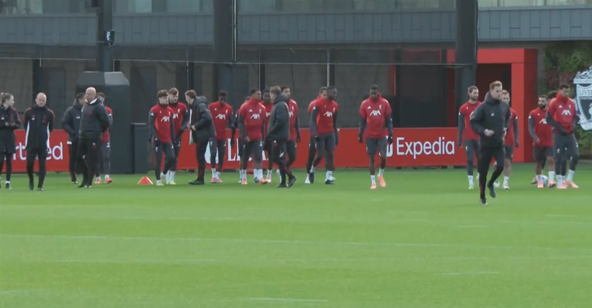 محمد صلاح يظهر في مران ليفربول اليوم على هامش إستعداد الفريق لمواجهة الإنتر في دوري الأبطال