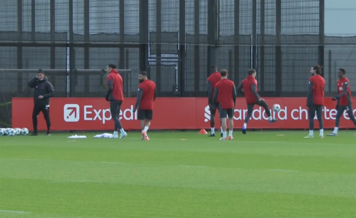 محمد صلاح يظهر في مران ليفربول اليوم على هامش إستعداد الفريق لمواجهة الإنتر في دوري الأبطال