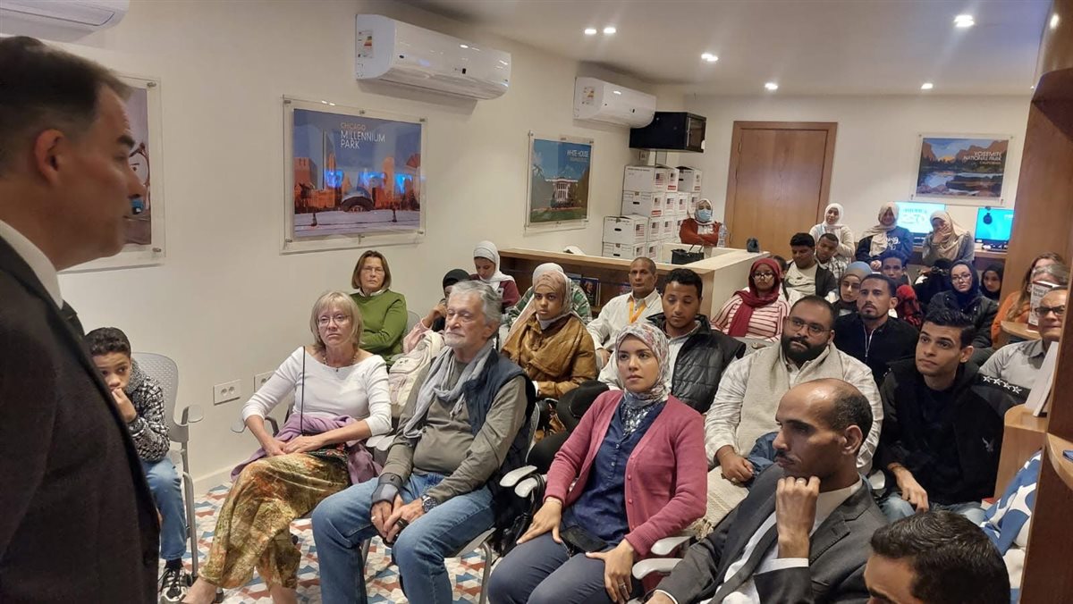 انطلاقة قوية للركن الأمريكي بمكتبة مصر العامة