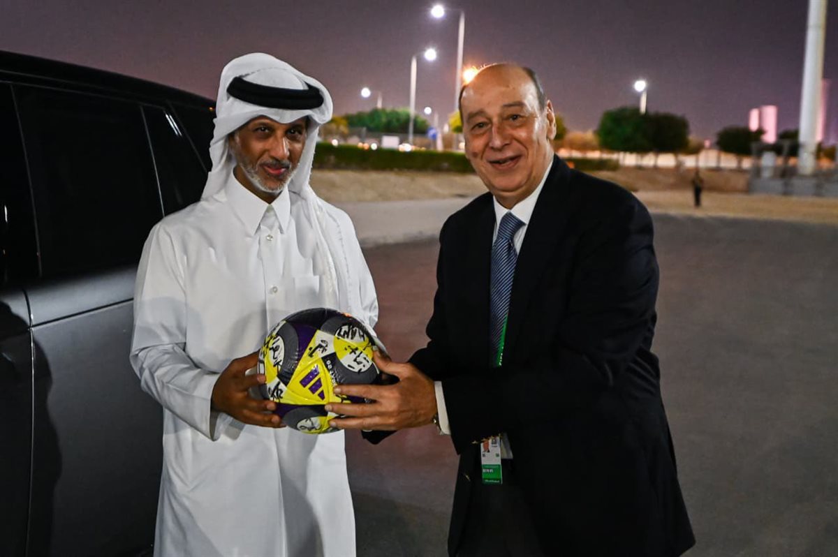 زيارة وزير الرياضة القطري لمران منتخب مصر (5)