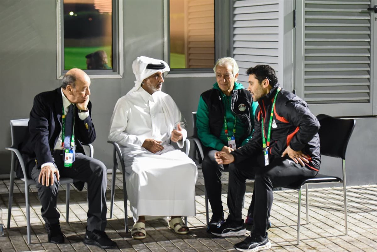 زيارة وزير الرياضة القطري لمران منتخب مصر (6)