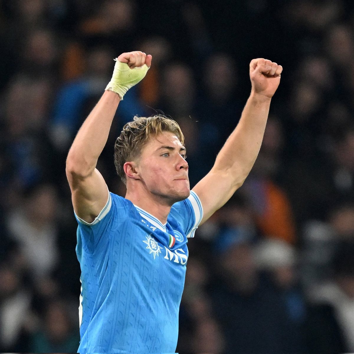 <strong>هويلند يقود نابولي لصدارة الدوري الإيطالي بعد الفوز على يوفنتوس</strong>