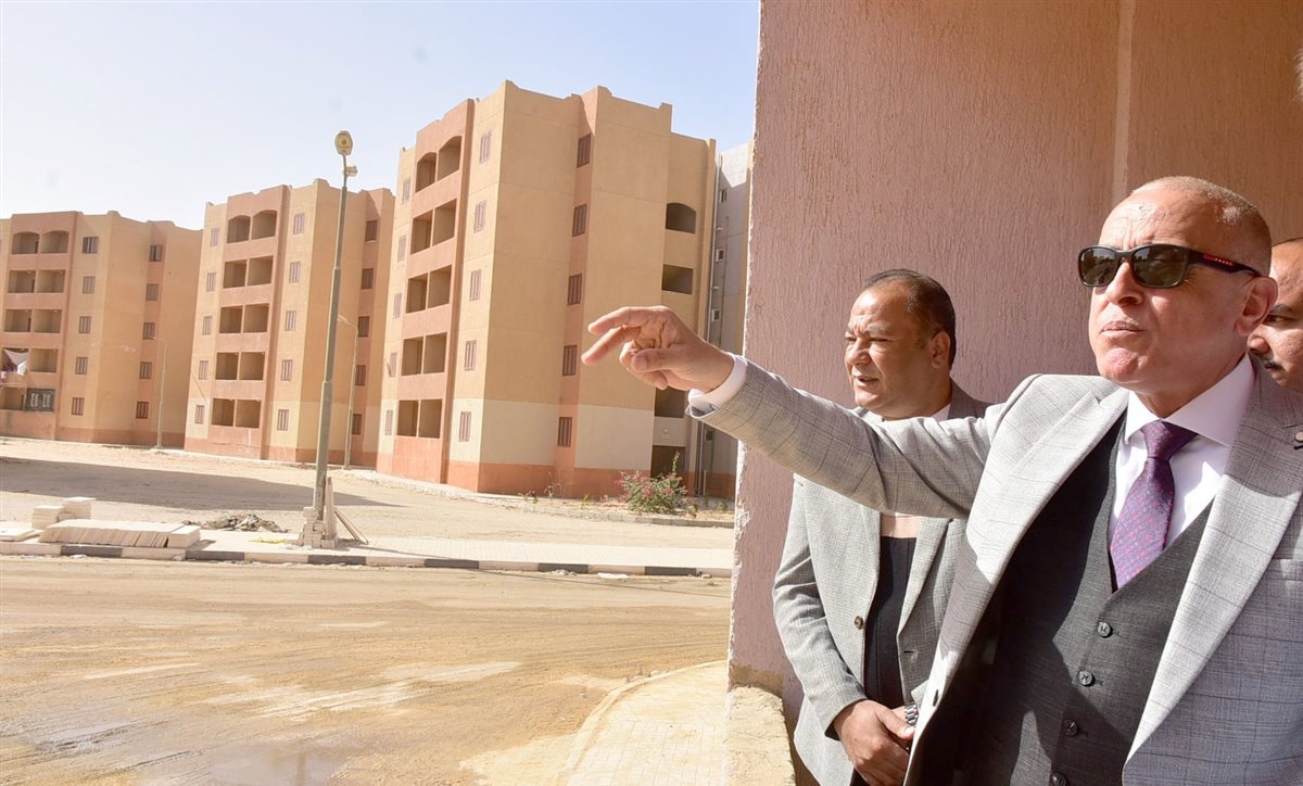 محافظ الأقصر ينفعل على مسؤولي الطود