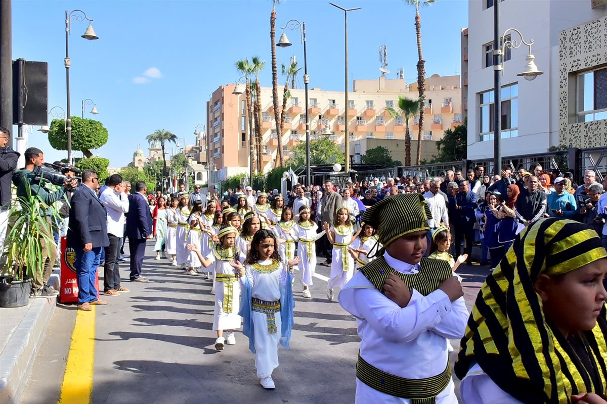 الأقصر تحتفل بعيدها القومي