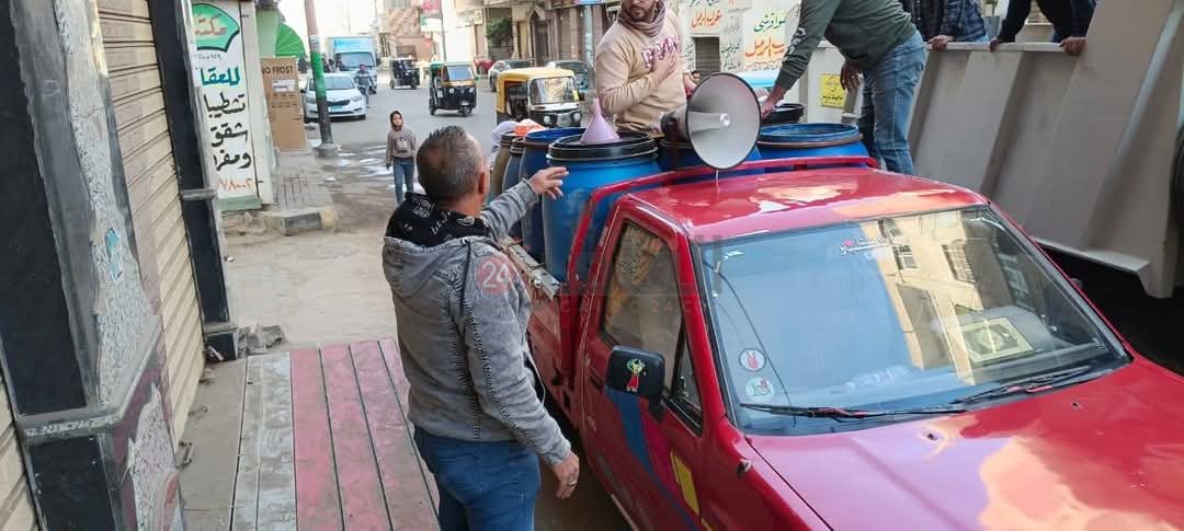 محليات المنوفية تضبط ميكروفونات السيارات المتجولة في قويسنا