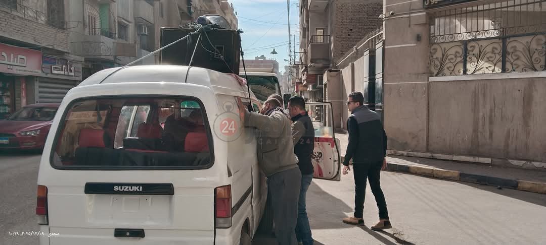 محليات المنوفية تضبط ميكروفونات السيارات المتجولة في قويسنا