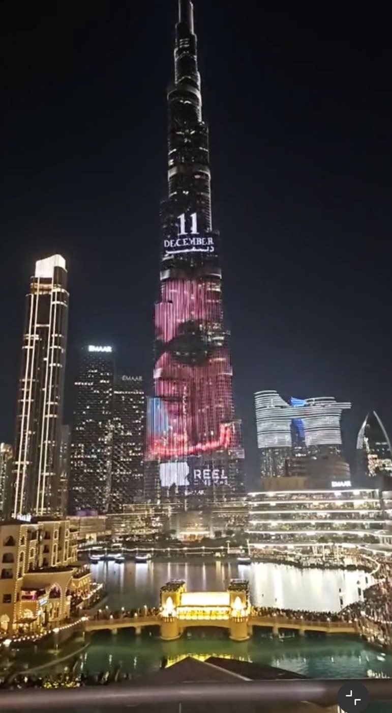 منى زكي على برج خليفة