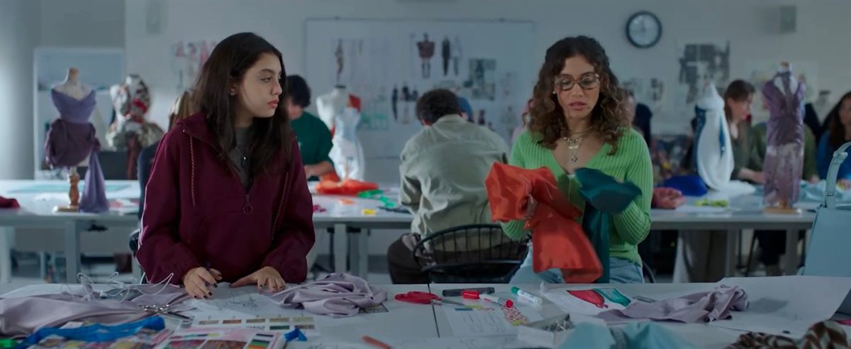 ياسمينا العبد تدخل منطقة الفريند زون من يوسف رأفت في الحلقة 3 من مسلسل ميد تيرم