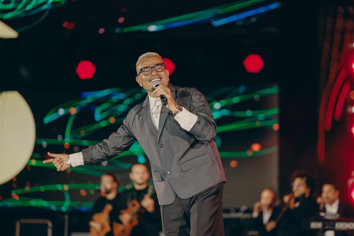 حفل عمرو دياب