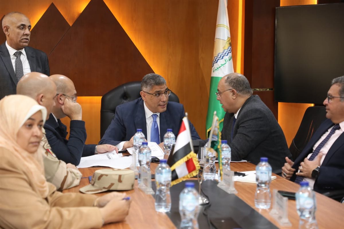 محافظ الجيزة يتابع انطلاق انتخابات مجلس النواب