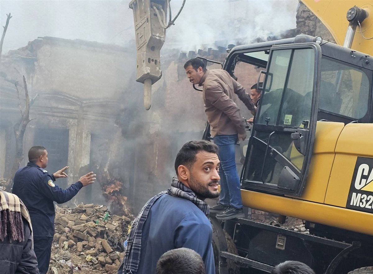 السيطرة على حريق بمنفلوط