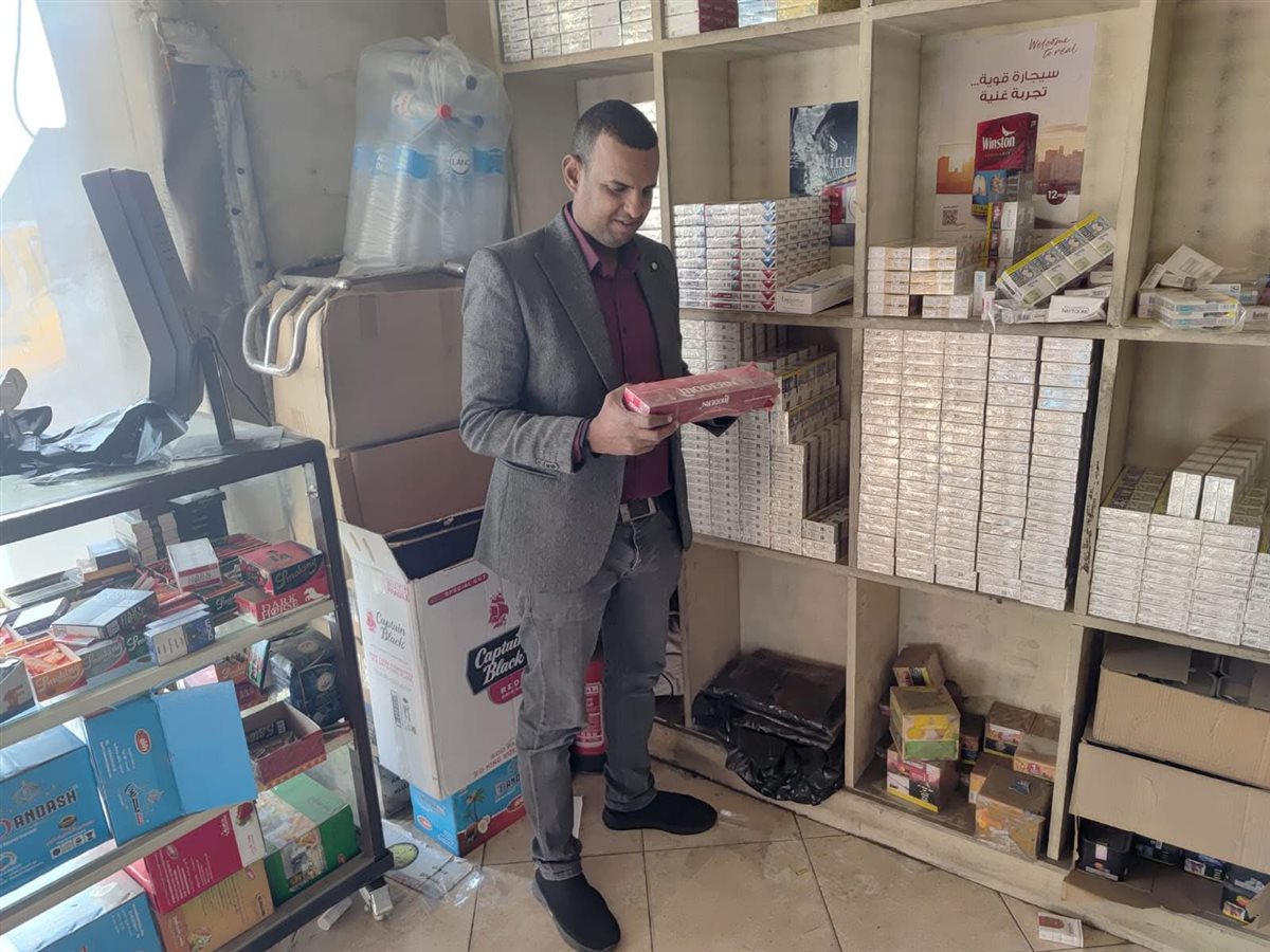 ضبط كميات من السجائر مجهولة المصدر بالأقصر