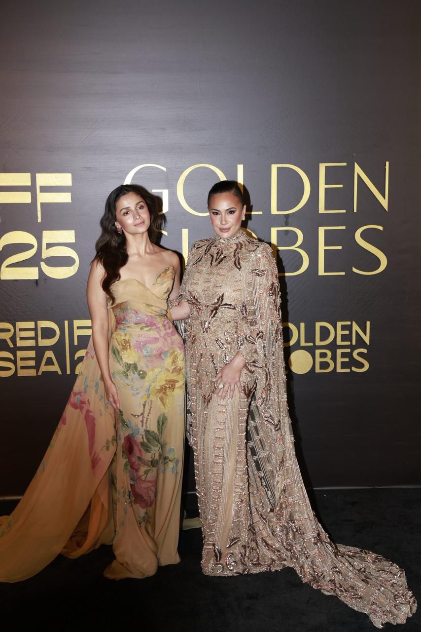 هند صبري تفوز بجائزة عمر الشريف