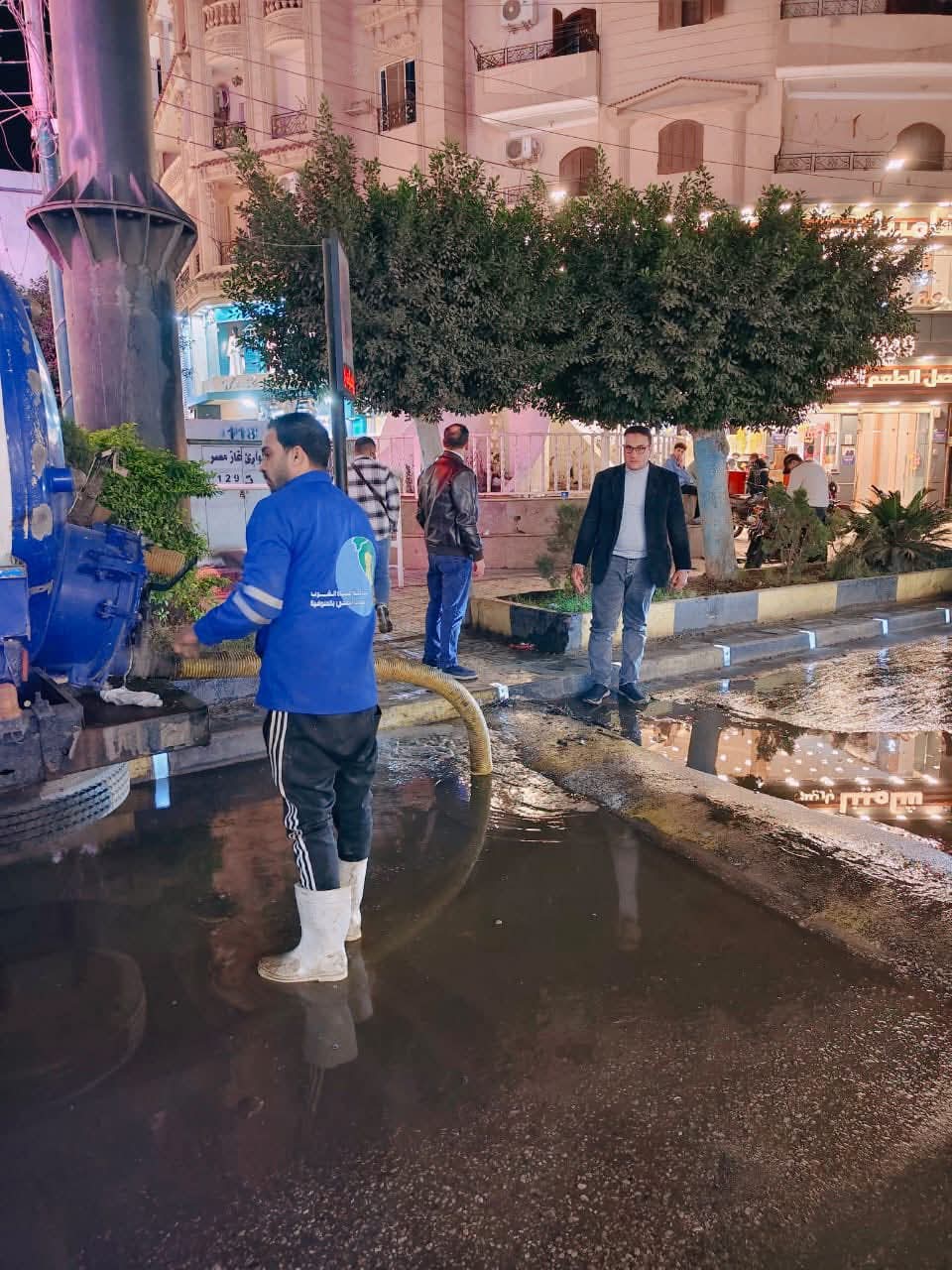 رفع آثار الأمطار من شوارع المنوفية