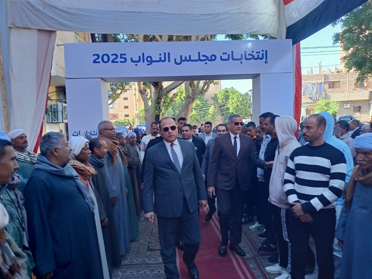 جولة مدير أمن الأقصر والقيادات الأمنية