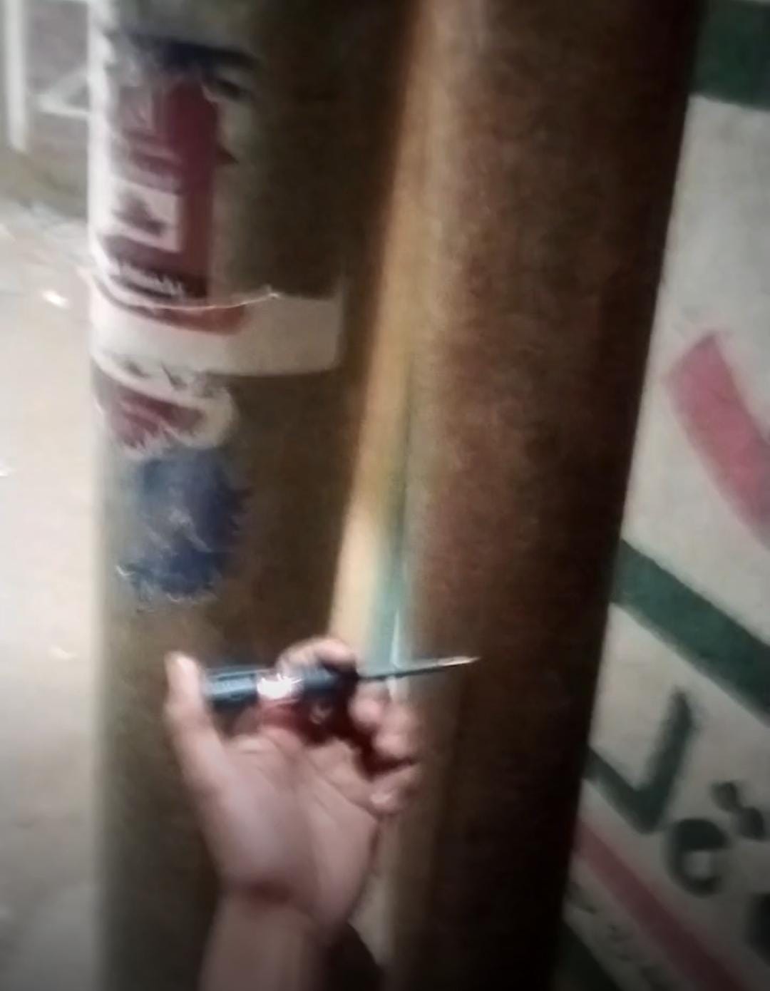 عمود إنارة يهدد حياة المواطنين