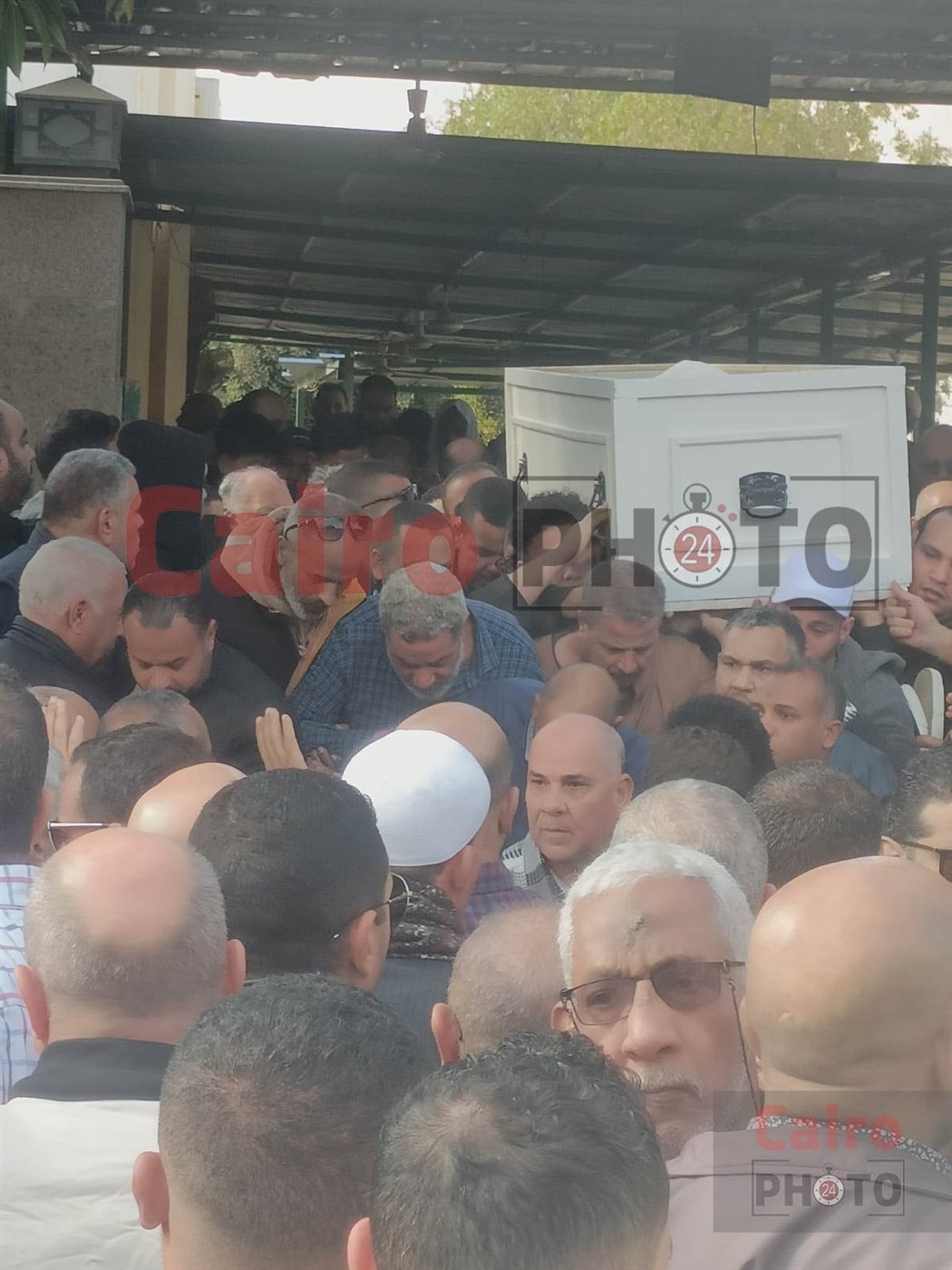 تشييع جثمان المرشح البرلماني أحمد جعفر إلى مثواه الأخير