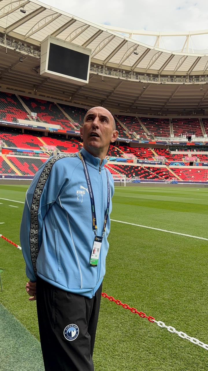 يورتشيتش يعاين استاد أحمد بن علي قبل مباراة بيراميدز وفلامنجو