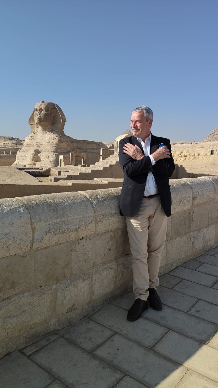 فيليب مولر رئيس قطاع الرياضة بمنظمة اليونسكو في جولته السياحية