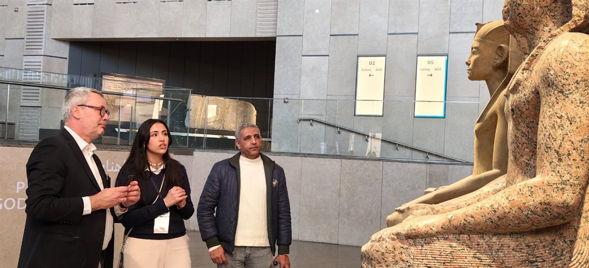 فيليب مولر رئيس قطاع الرياضة بمنظمة اليونسكو في جولته السياحية