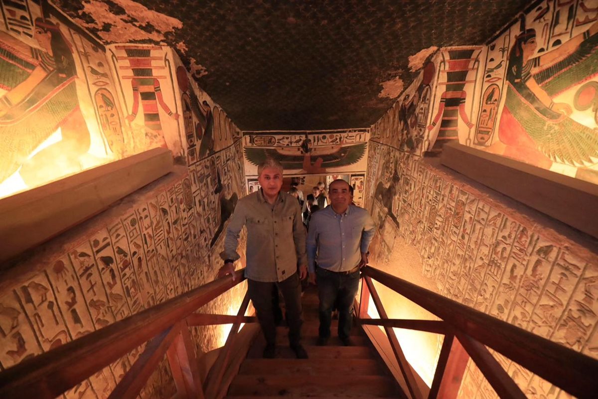 مقبرة الملكة نفرتاري