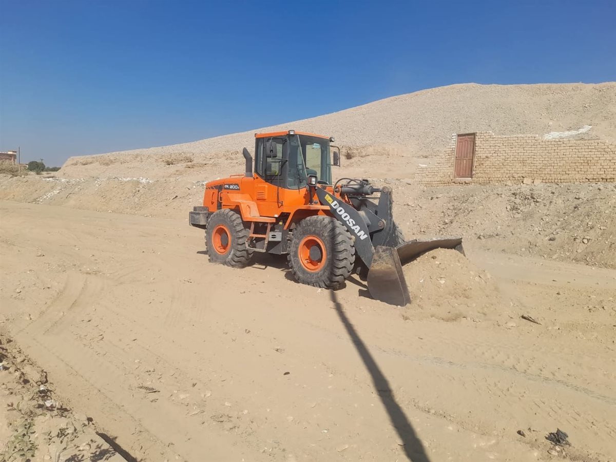 رئيس مدينة الطود يتابع أعمال رفع كفاءة الطرق والتجميل