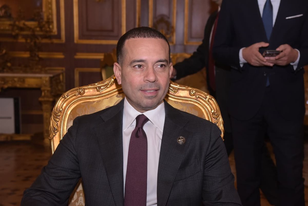 النائب محمد زكي