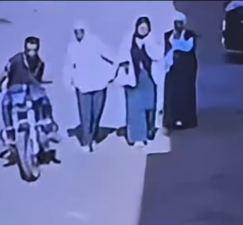 الأمن يفحص فيديو تحرش قائد دراجة بطالبة وسط الشارع