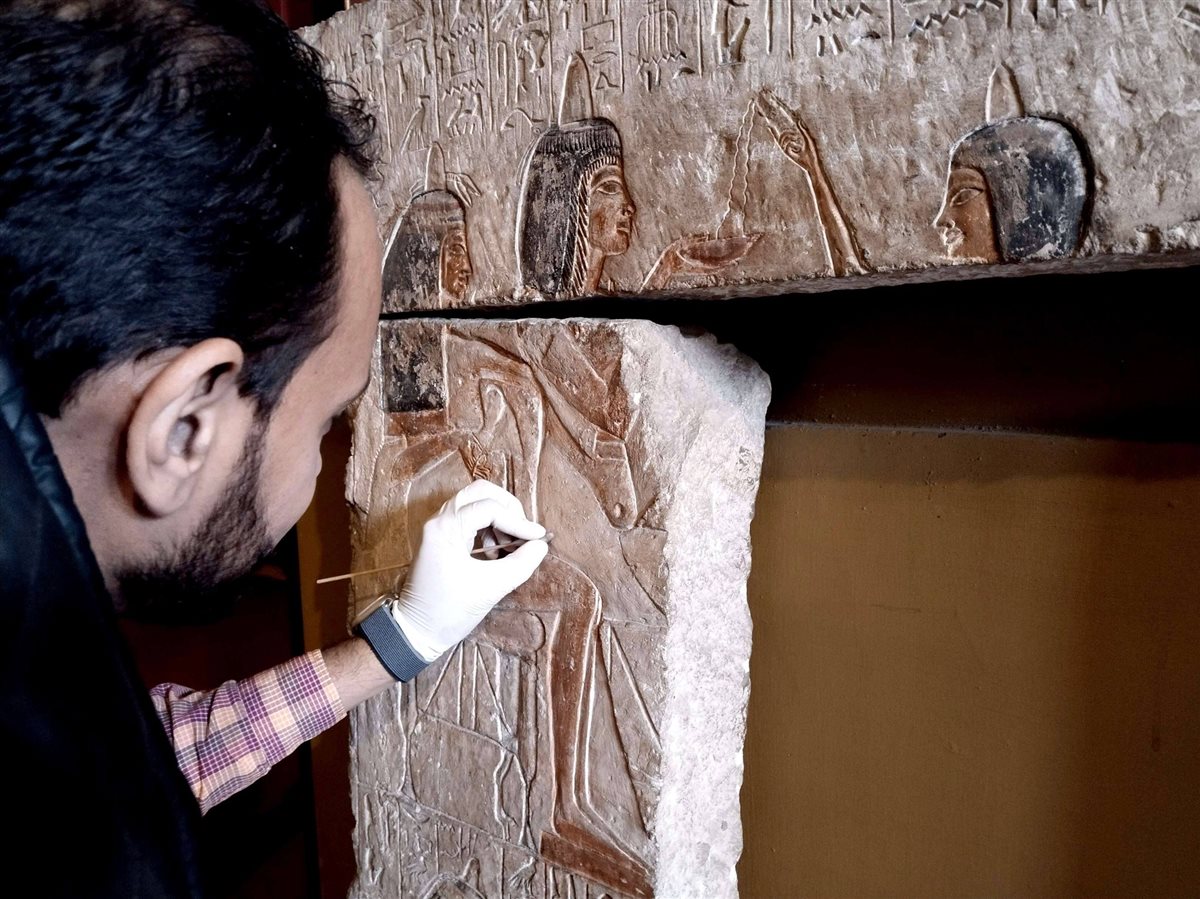 أعمال ترميم 5 قطع أثرية نادرة من الأسرة الـ 19