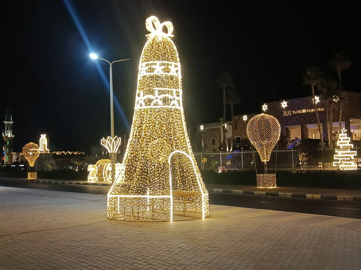 شوارع الغردقة تتزين للعام الجديد 