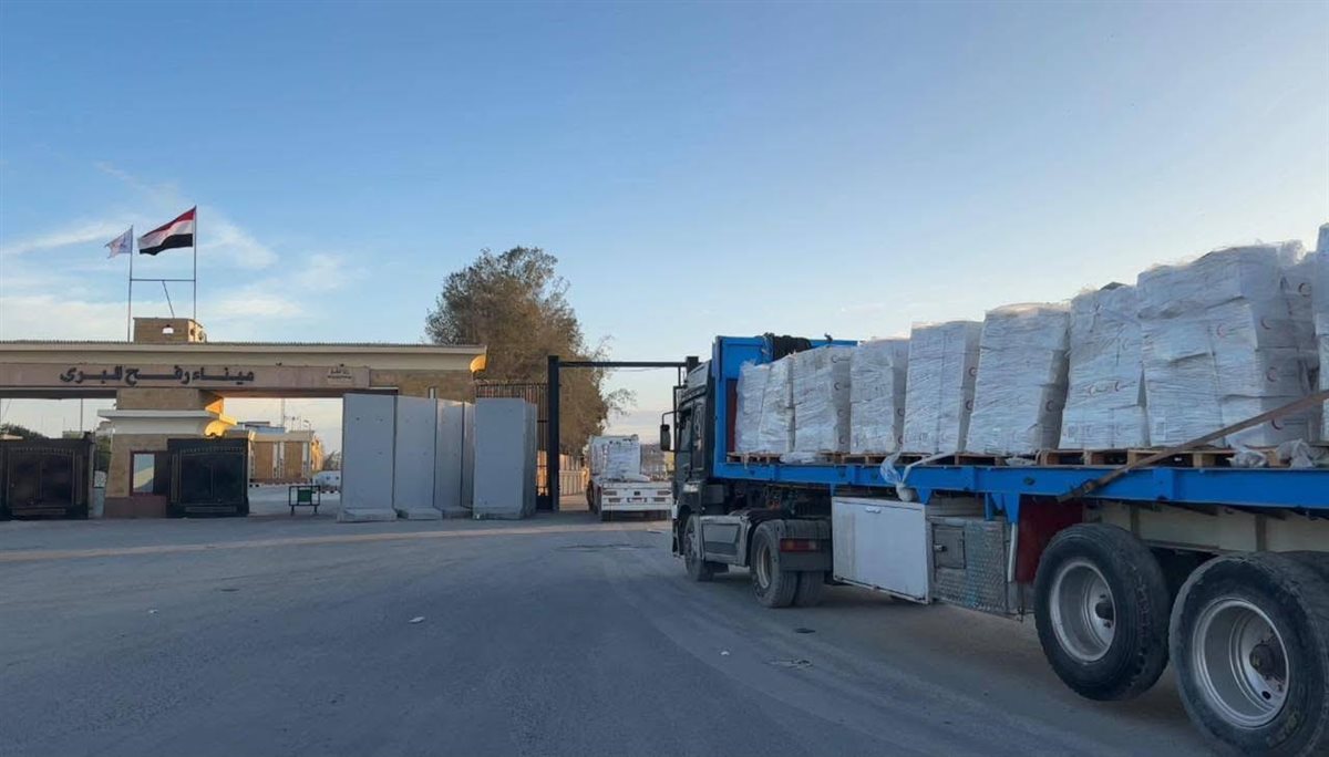 لسوء الأحوال الجوية.. الهلال الأحمر المصري يدعم قطاع غزة بإمدادات شتوية