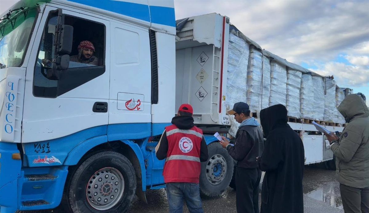 مساعدات الهلال الأحمر المصري 