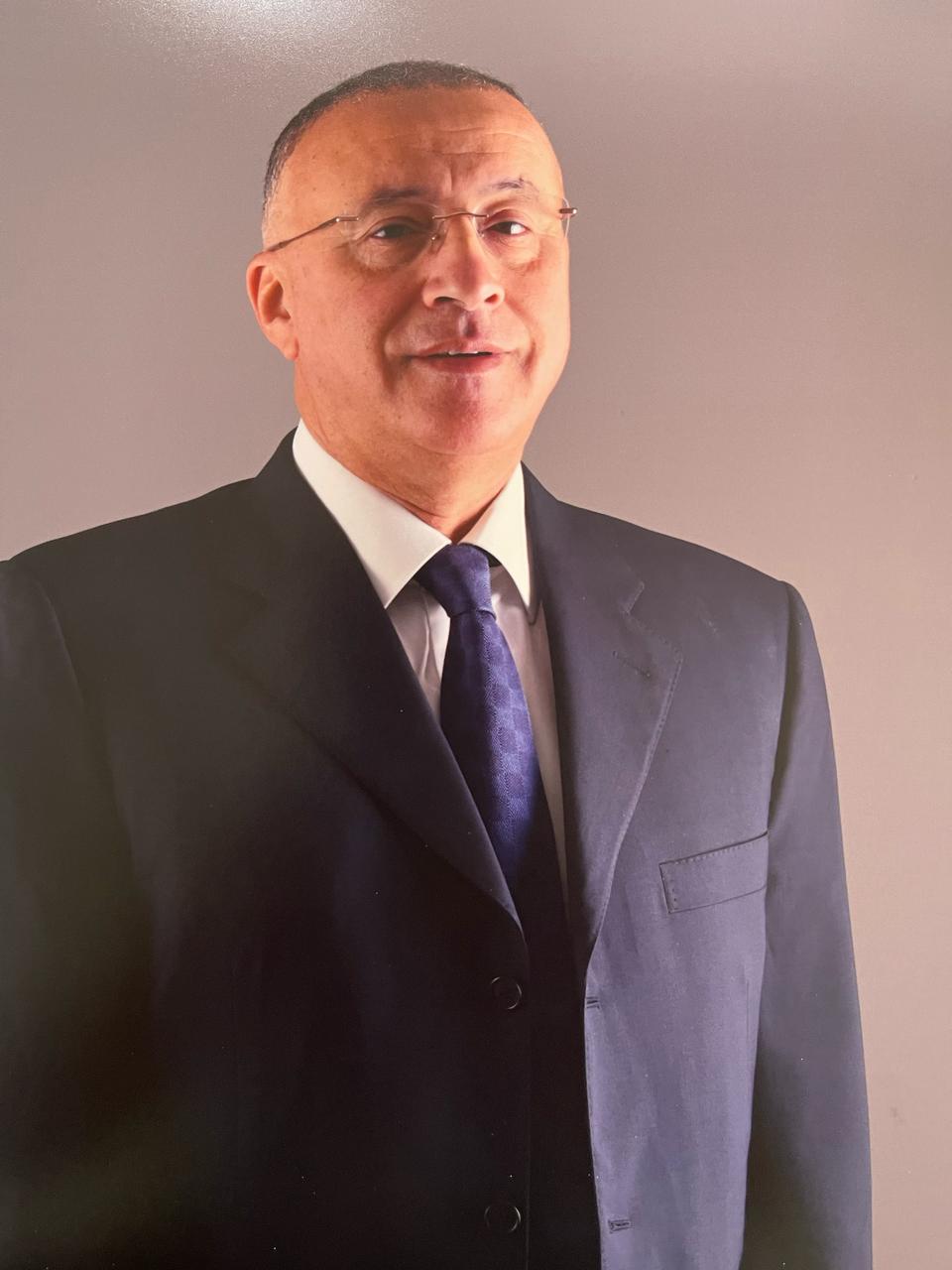 &nbsp;رجل الأعمال عاصم سليمان