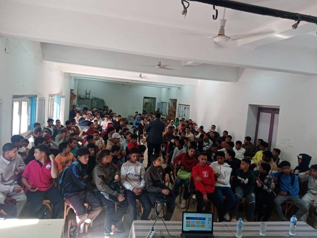 القوافل التعليمية بالأقصر