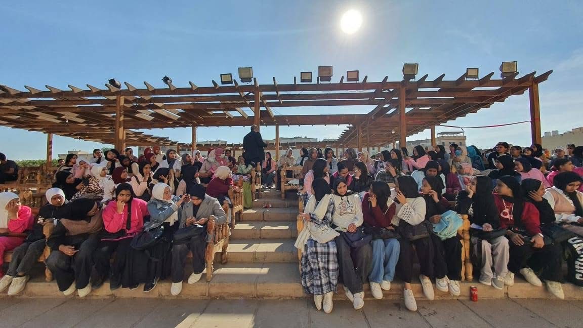 القوافل التعليمية بالأقصر